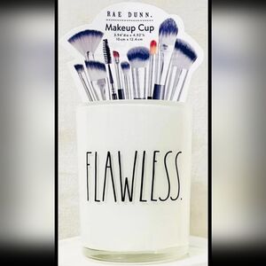 New Rae Dunn Flawless Makeup Brush Holder